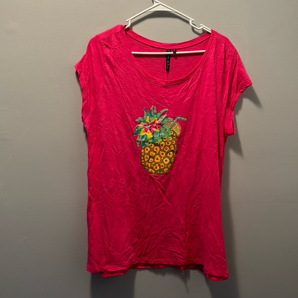 3/$5 🌷 Women’s XL Casey Key Pineapple Top